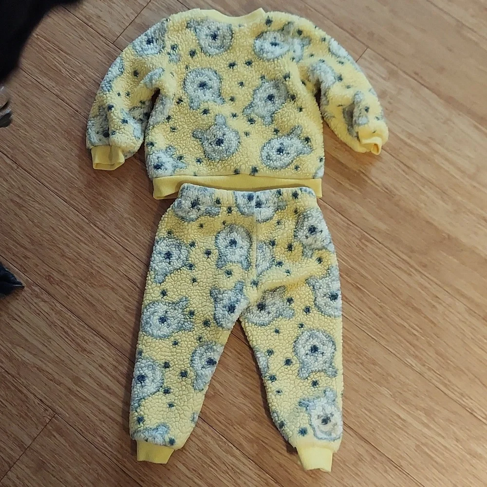 Pooh two piece fleece outfit, 18 months